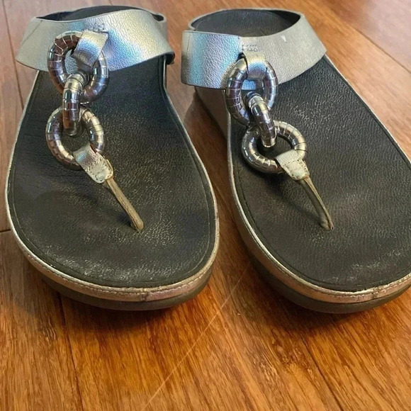 Fitflop silver low wedge - silver circle sandal size 7 - good condition - Picture 1 of 8